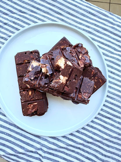 ROASTED ALMOND, FREEZE DRIED RASPBERRY + VANILLA MARSHMALLOW ROCKY ROAD BARS