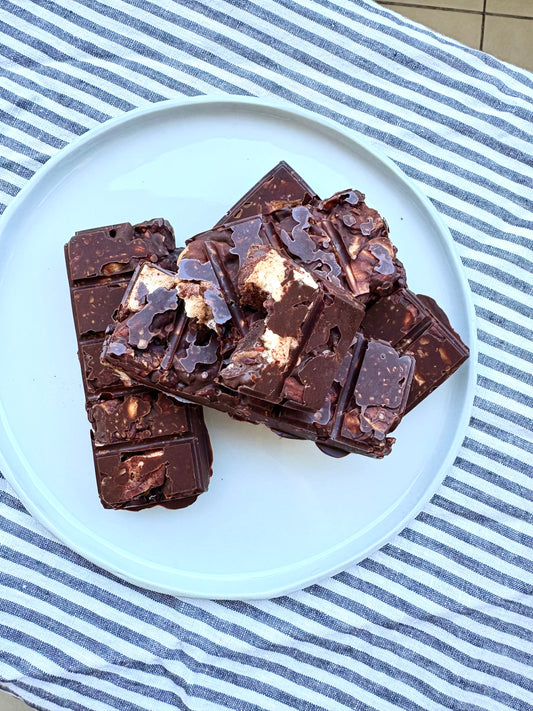 ROASTED ALMOND, FREEZE DRIED RASPBERRY + VANILLA MARSHMALLOW ROCKY ROAD BARS